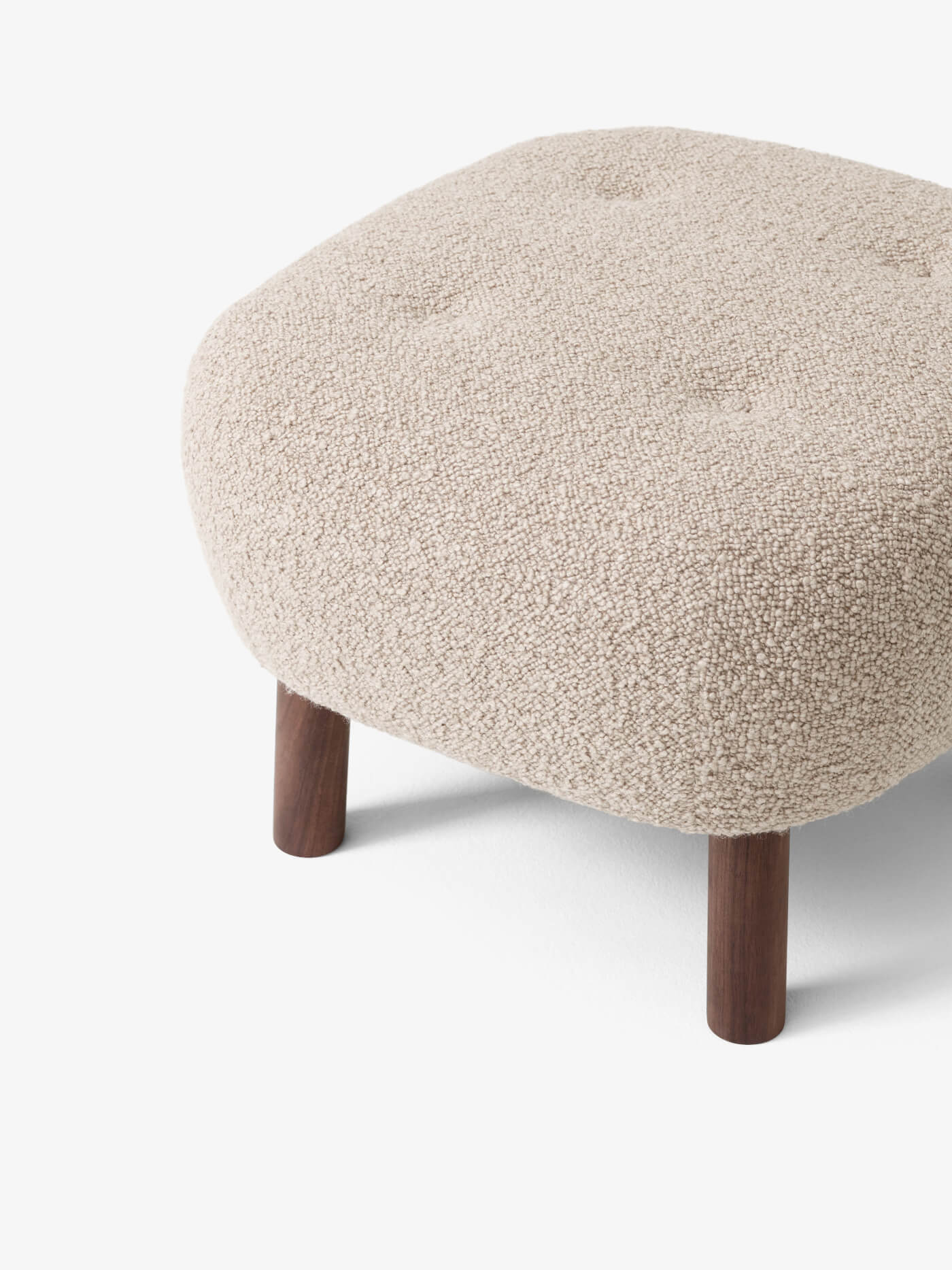 ATD1 Pouf, walnuss geölt / sheepskin sahara