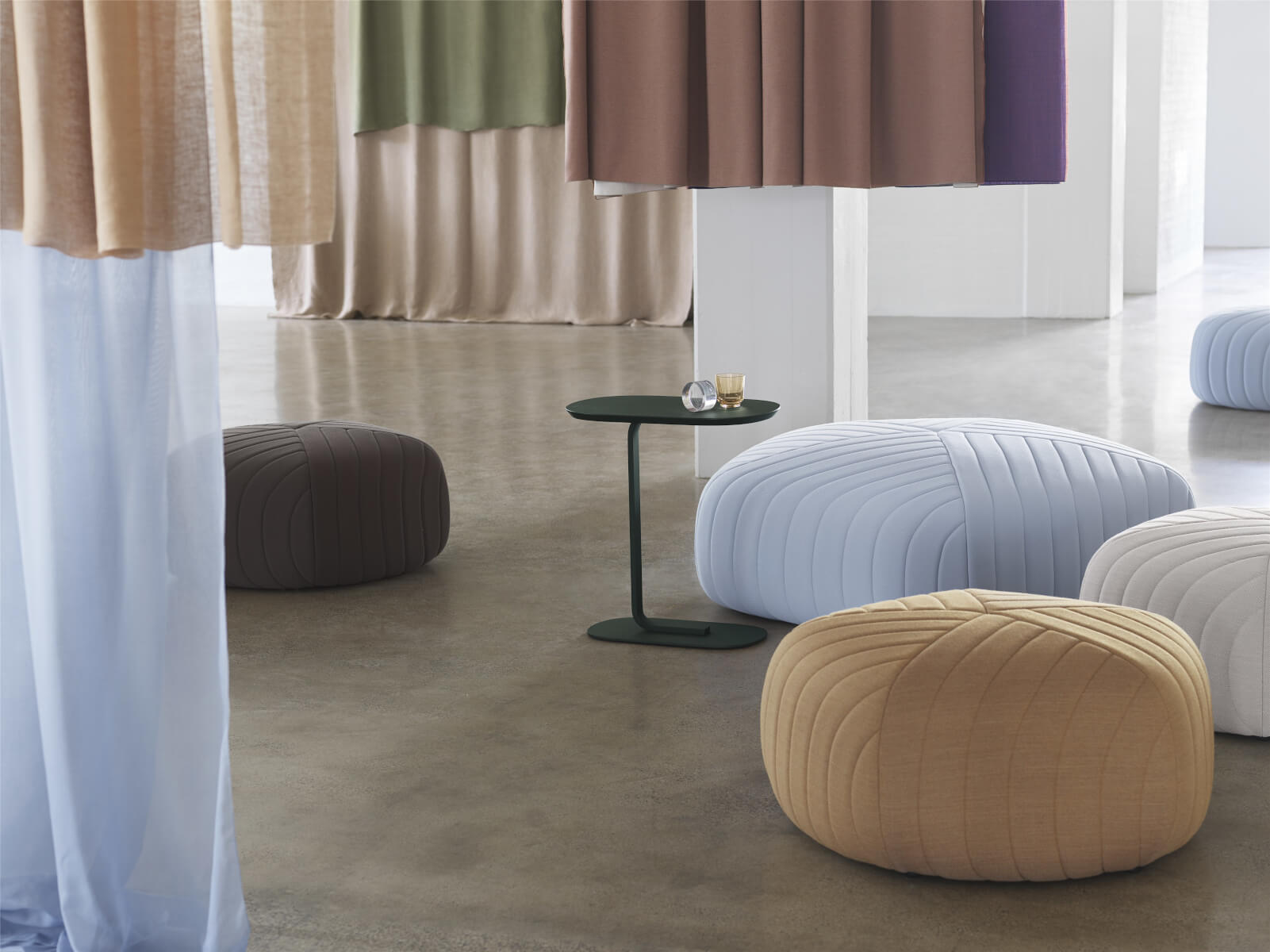 Five Pouf, extra large, planum 711