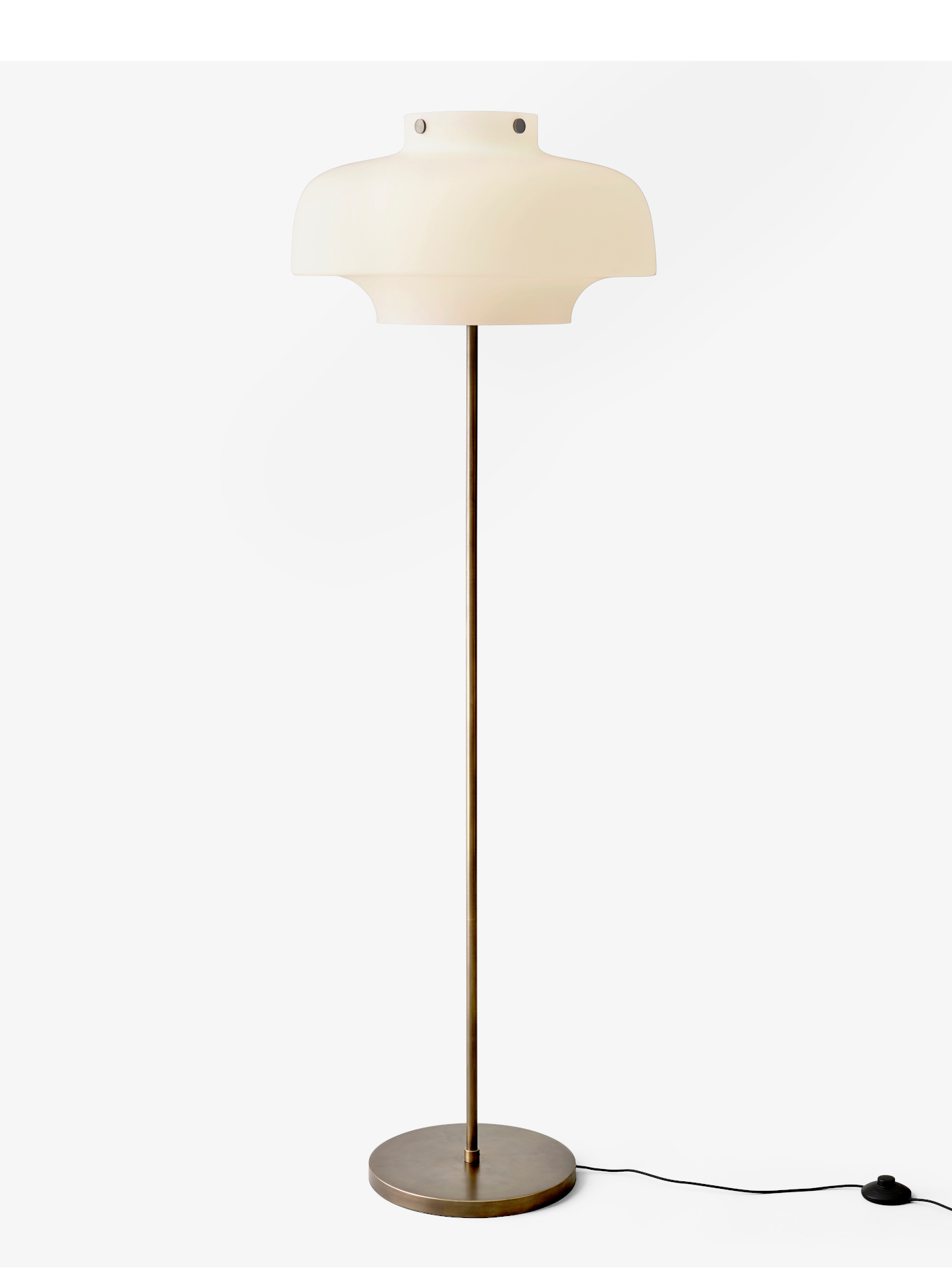 Copenhagen SC14 LED Stehleuchte, opal glass / bronzed brass