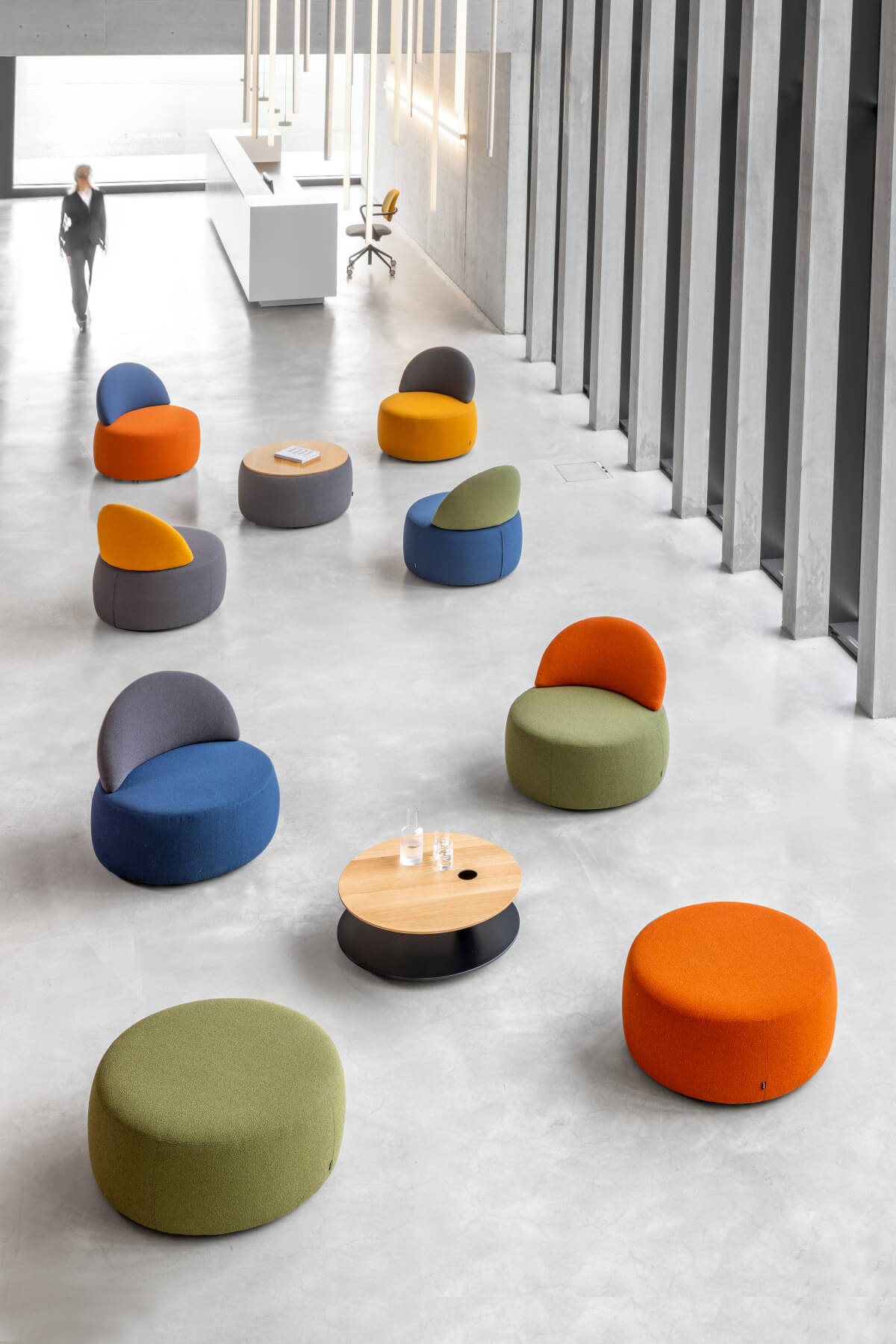 Incycle Pouf mit Tischplatte